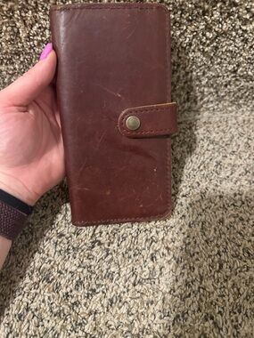 Portland Leather Goods Womens Bifold Leather Clutch Wallet Zip Pocket Card Slots